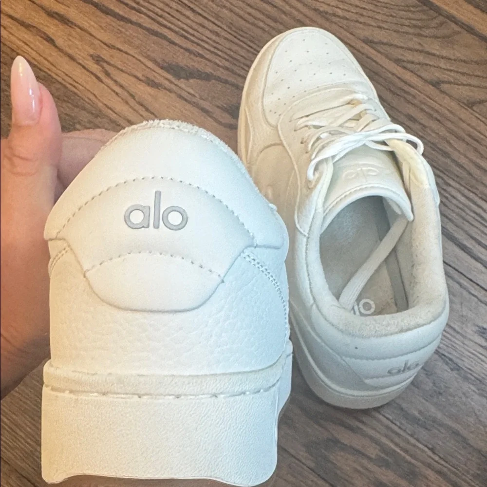 ALO Yoga White Women's Sneakers - Picture 5 of 7